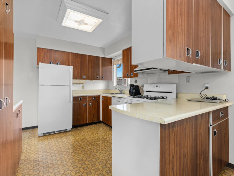 894 Invergarry Avenue, Burnaby, BC, V5B 4M8 - 25
