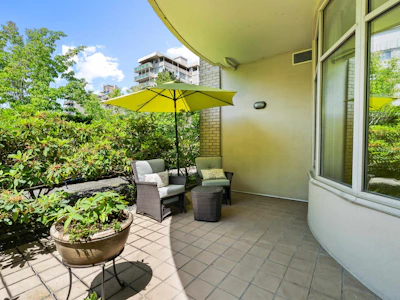 102-5850 Balsam Street - 3