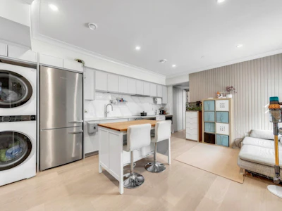 7709 Granville Street - 3