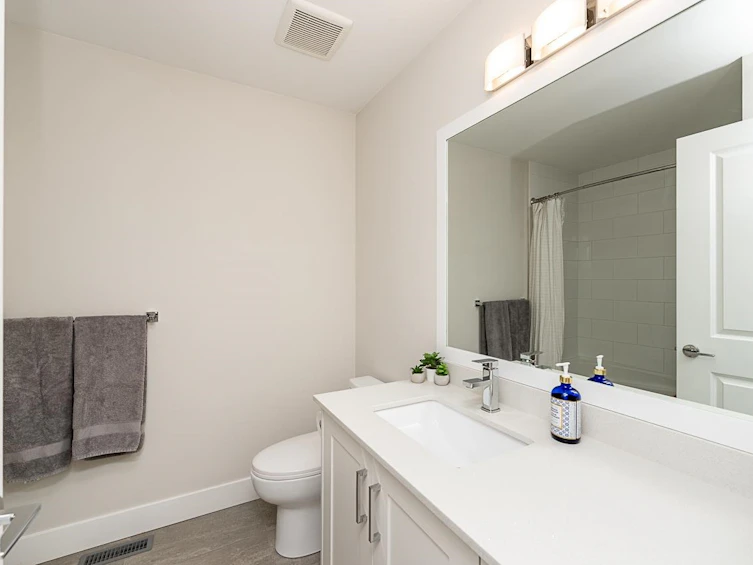 57-15665 Mountain View Drive, Surrey, BC, V3Z 0W8 - 31