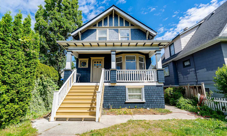 1329 E 12th Avenue