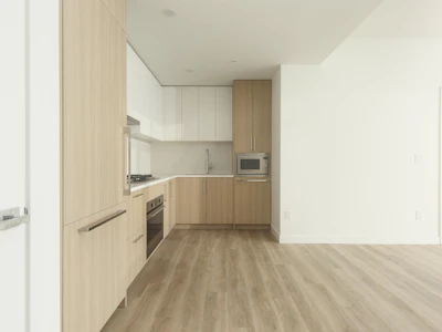2801-9675 King George Boulevard - 5