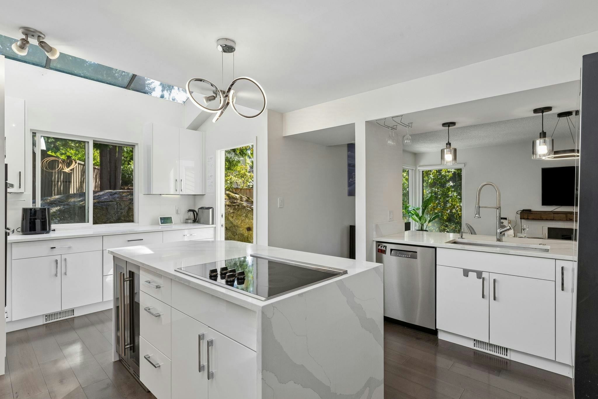 5620 Larson Place, West Vancouver, BC, V7W 1S4 - 13