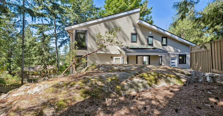 5620 Larson Place, West Vancouver, BC, V7W 1S4 - 38
