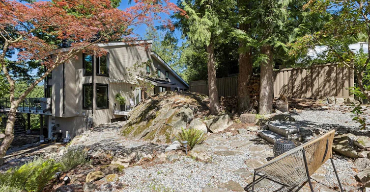 5620 Larson Place, West Vancouver, BC, V7W 1S4 - 35