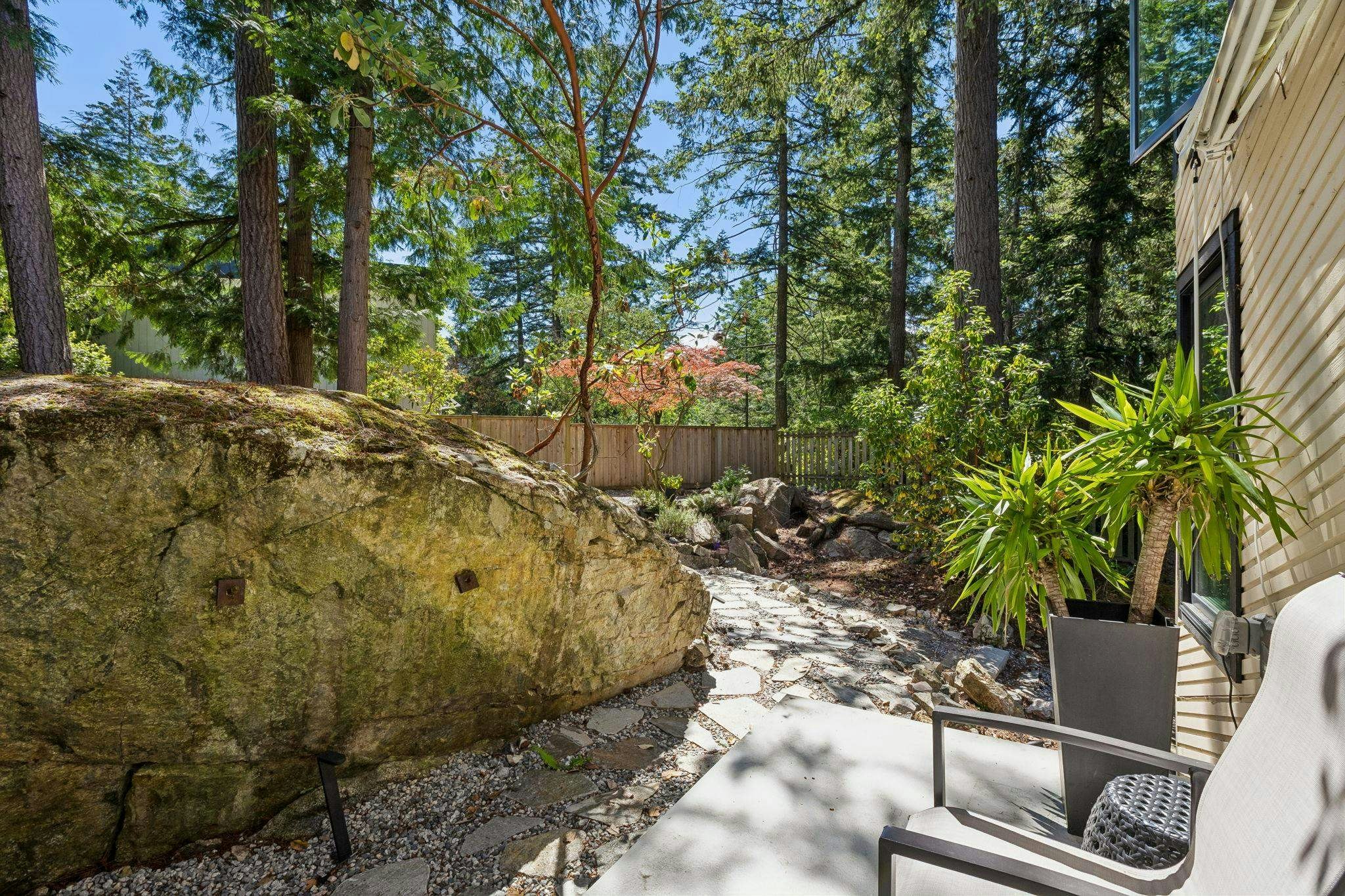 5620 Larson Place, West Vancouver, BC, V7W 1S4 - 32