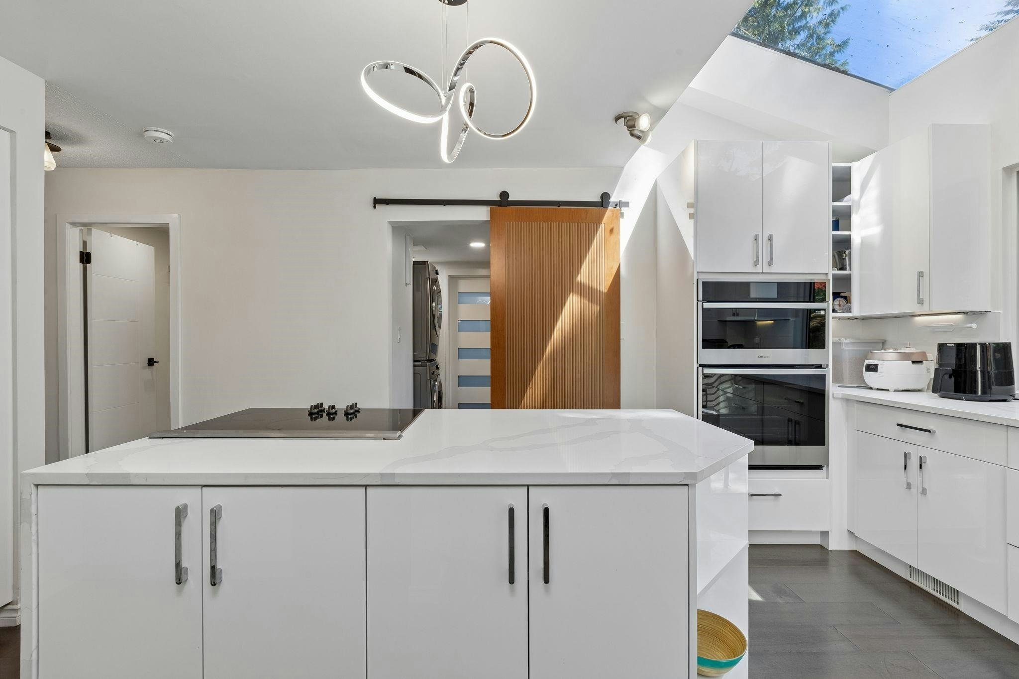 5620 Larson Place, West Vancouver, BC, V7W 1S4 - 10