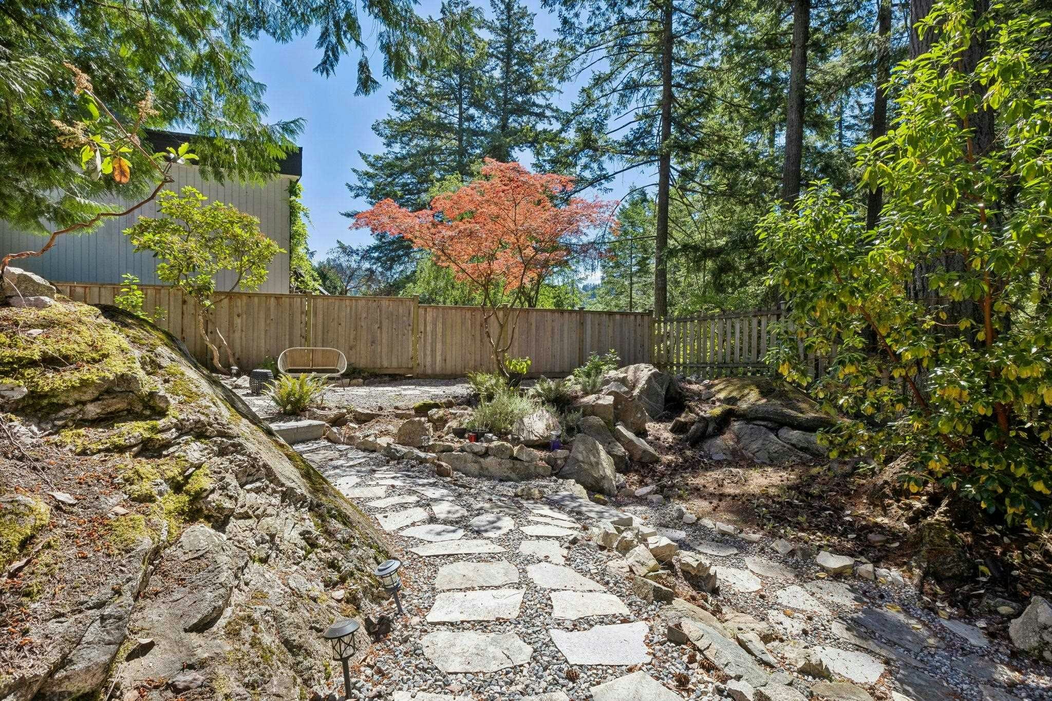 5620 Larson Place, West Vancouver, BC, V7W 1S4 - 33