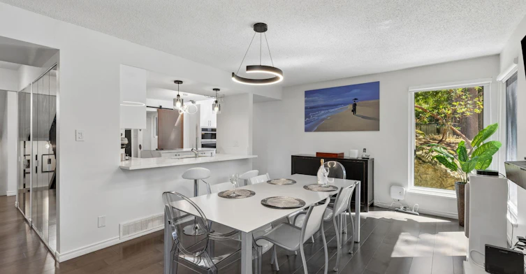5620 Larson Place, West Vancouver, BC, V7W 1S4 - 7