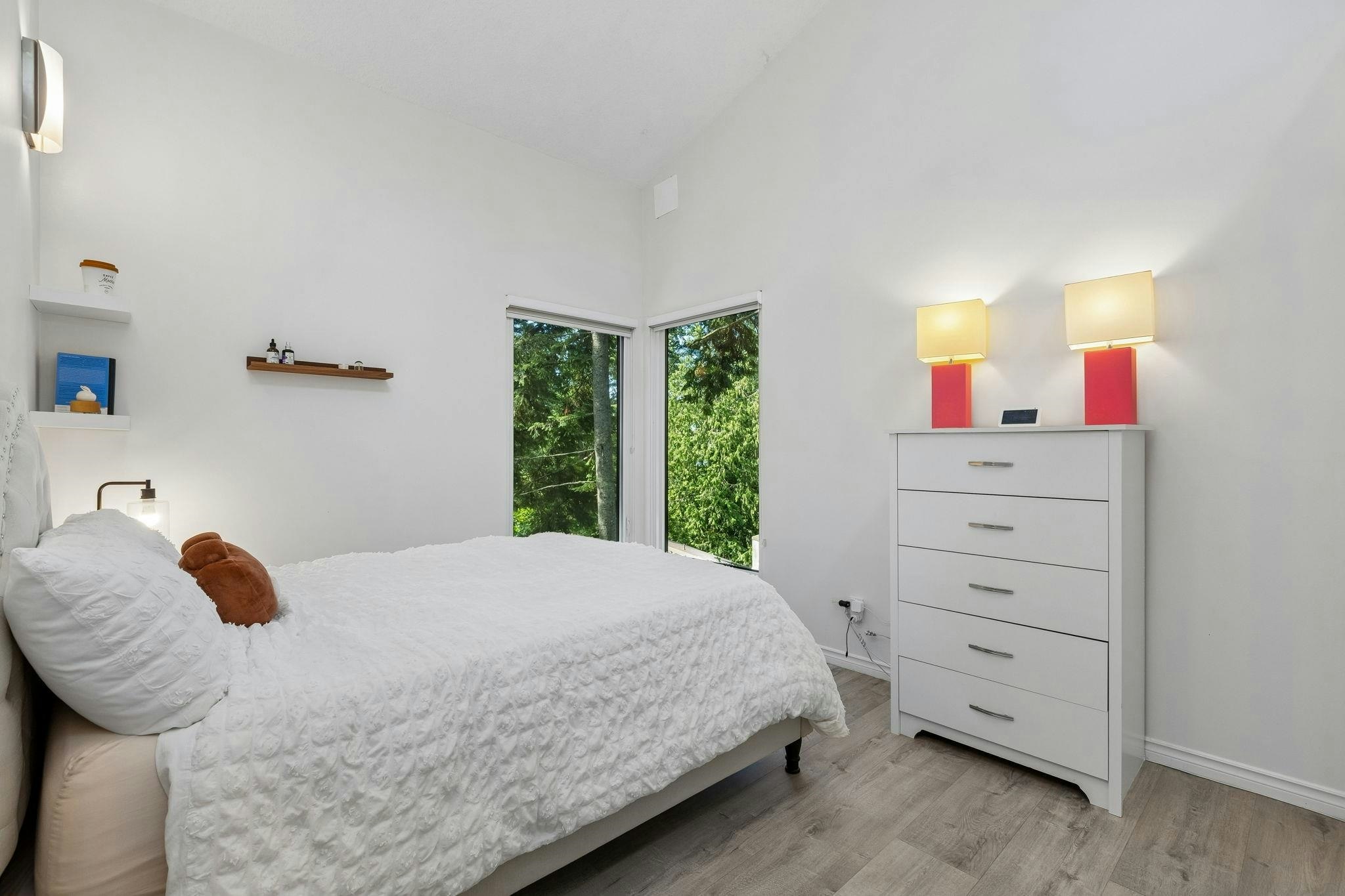 5620 Larson Place, West Vancouver, BC, V7W 1S4 - 24
