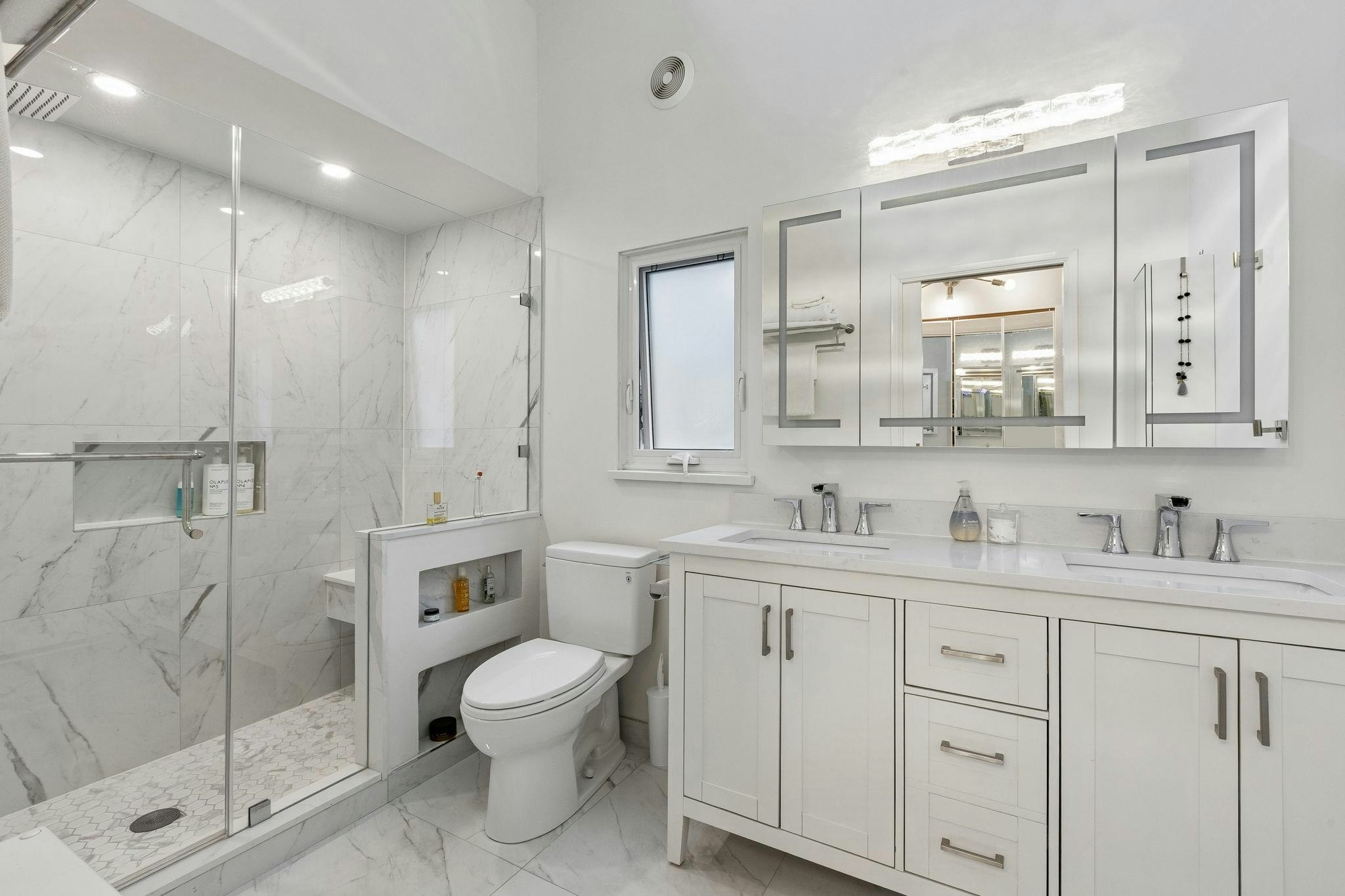 5620 Larson Place, West Vancouver, BC, V7W 1S4 - 27