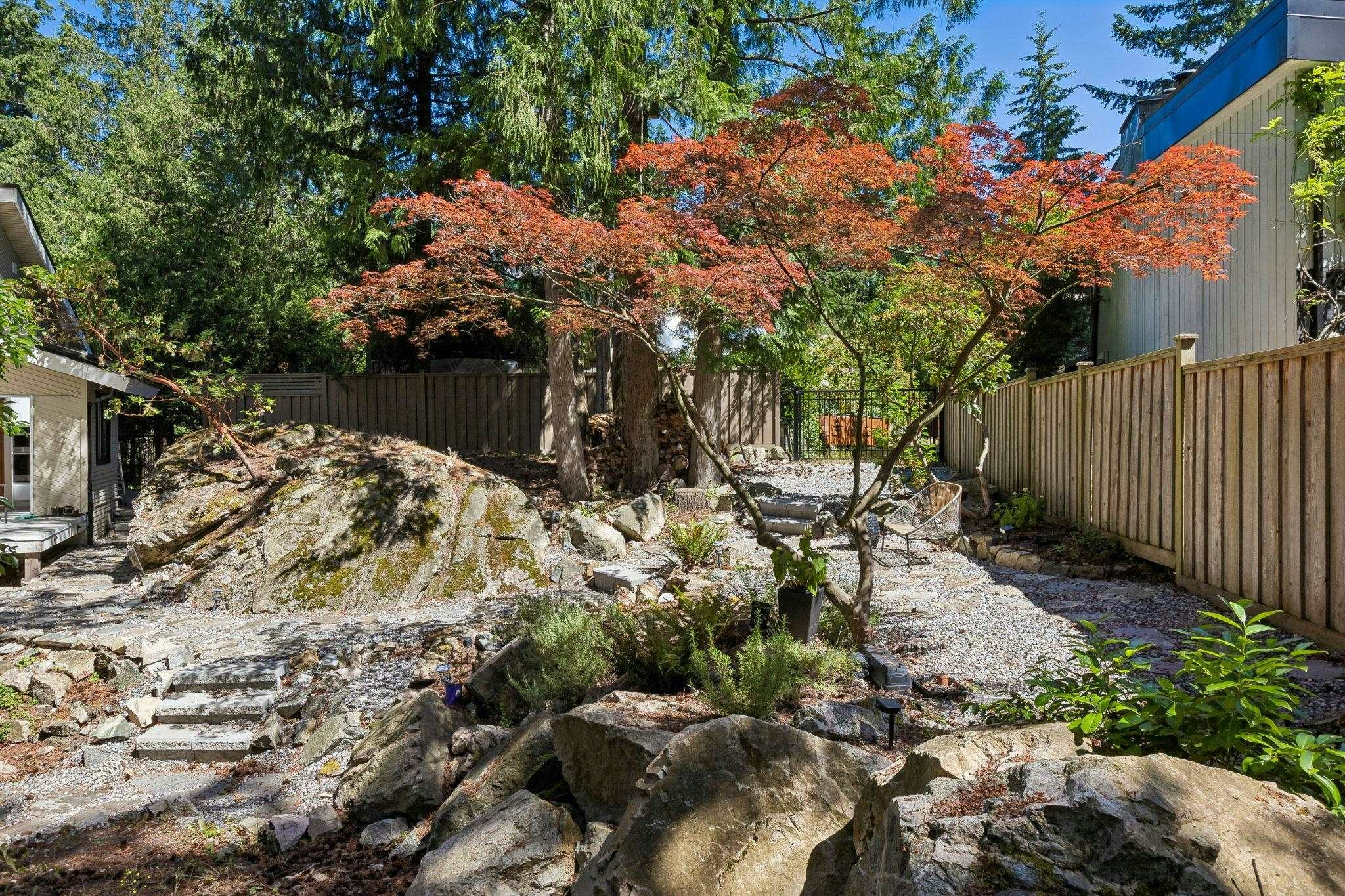 5620 Larson Place, West Vancouver, BC, V7W 1S4 - 37
