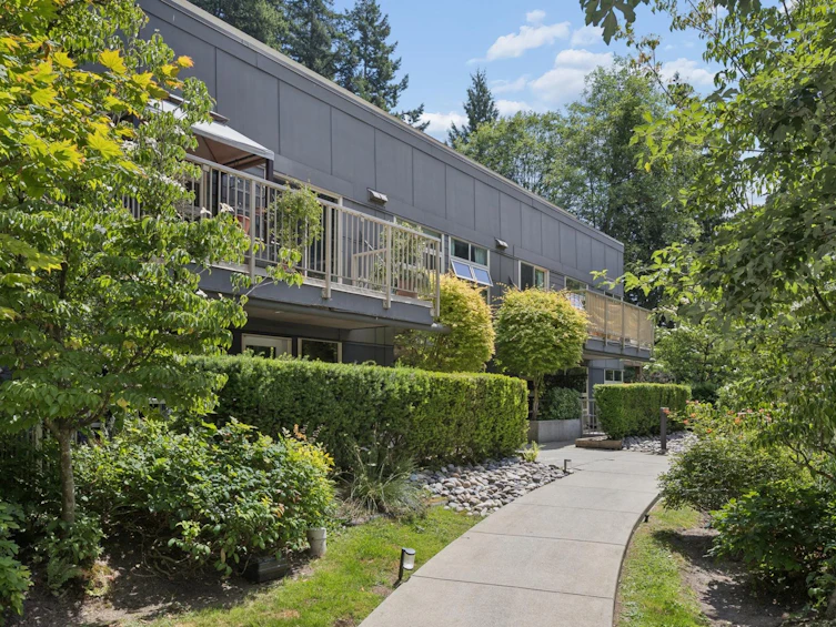 102-2832 Capilano Road, North Vancouver, BC, V7R 4H5
