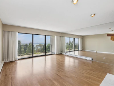 8-2206 Folkestone Way - 5
