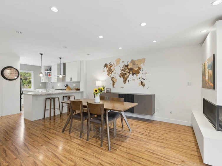 4715 Hoskins Road, North Vancouver, BC, V7K 2R3 - 4