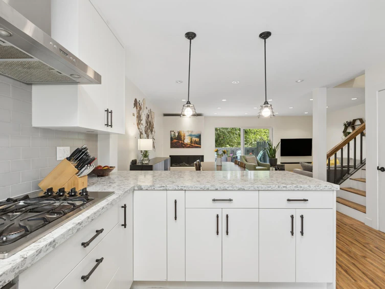 4715 Hoskins Road, North Vancouver, BC, V7K 2R3 - 12