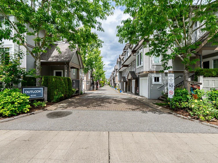 81-8250 209b Street, Langley, BC, V2Y 0J7 - 3