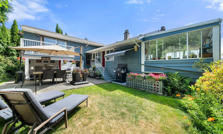 674 Blueridge Avenue
