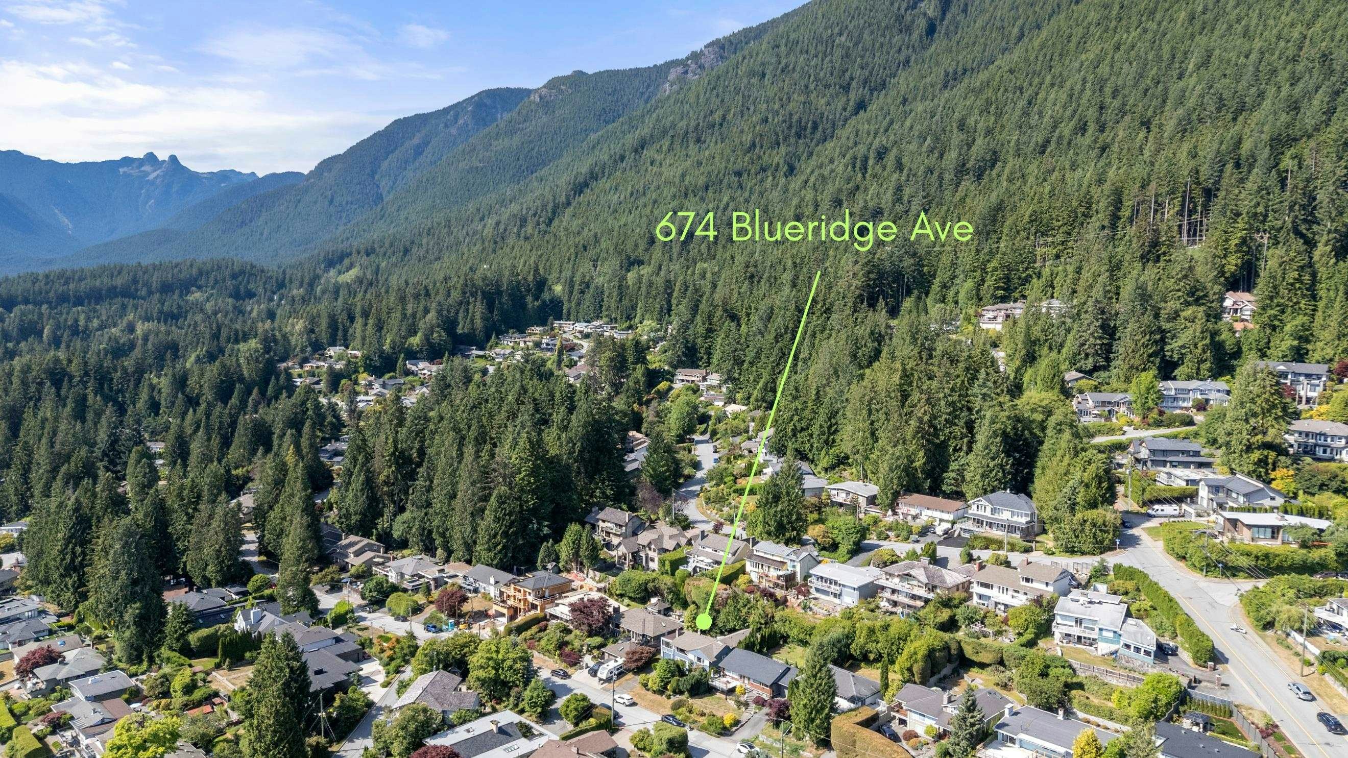 674 Blueridge Avenue, North Vancouver, BC, V7R 2J3 - 7