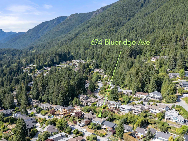 674 Blueridge Avenue, North Vancouver, BC, V7R 2J3 - 7