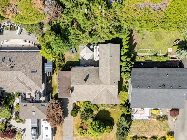 674 Blueridge Avenue, North Vancouver, BC, V7R 2J3 - 4