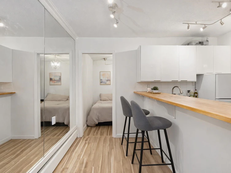 107-350 E 5th Avenue, Vancouver, BC, V5T 1H4 - 6
