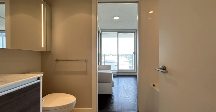 1509-13398 104 Avenue, Surrey, BC, V3T 1V6 - 10