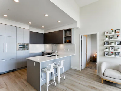 405-1892 Starling Drive - 5