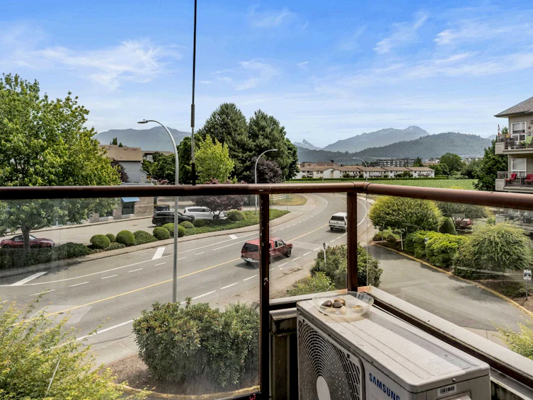 313-45520 Knight Road, Chilliwack, BC, V2R 3Z2 - 23