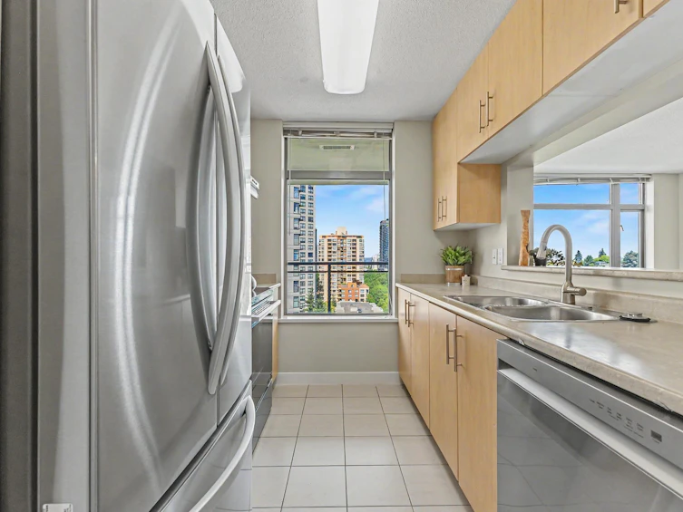 1202-3660 Vanness Avenue, Vancouver, BC, V5R 6H8 - 11