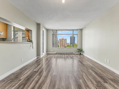 1202-3660 Vanness Avenue - 5