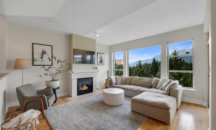 11-1024 Glacier View Drive