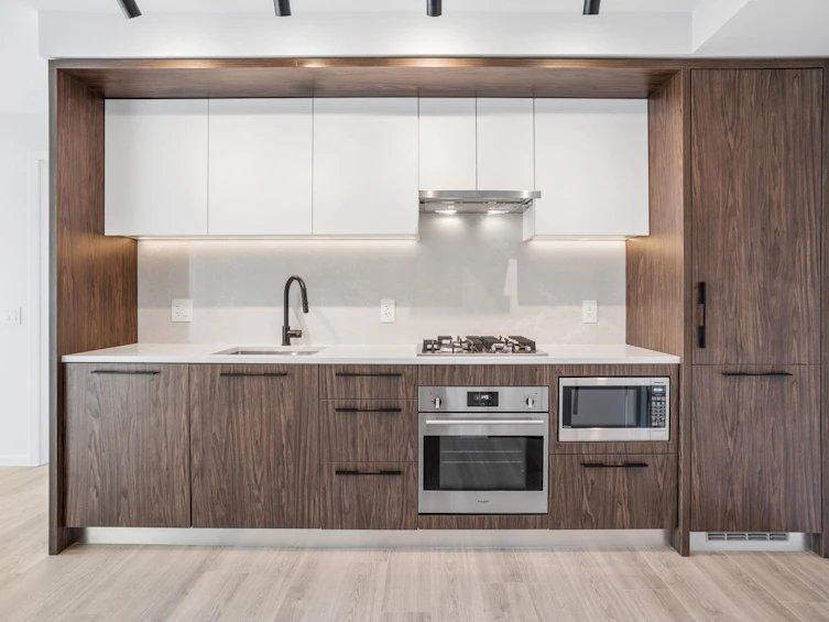 216-2729 Kingsway, Vancouver, BC, V5R 0M6 - 2
