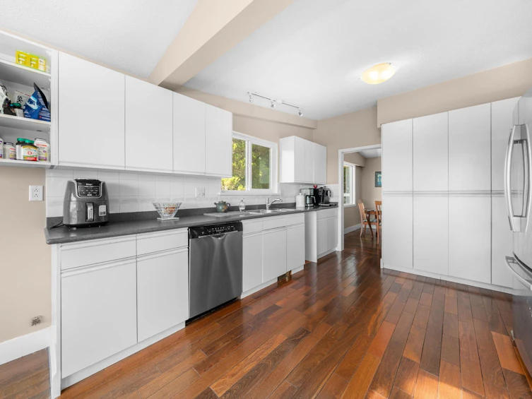 3920 Delbrook Avenue, North Vancouver, BC, V7N 3Z8 - 7