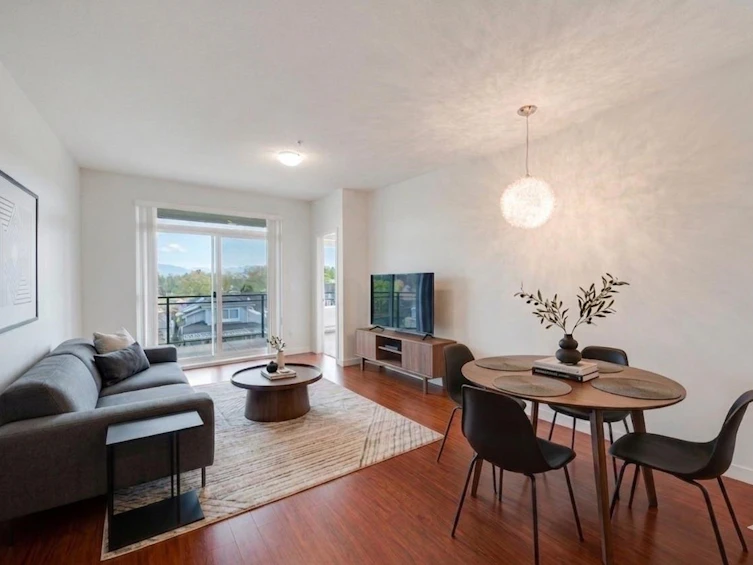 329-2239 Kingsway, Vancouver, BC, V5N 0E5 - 3