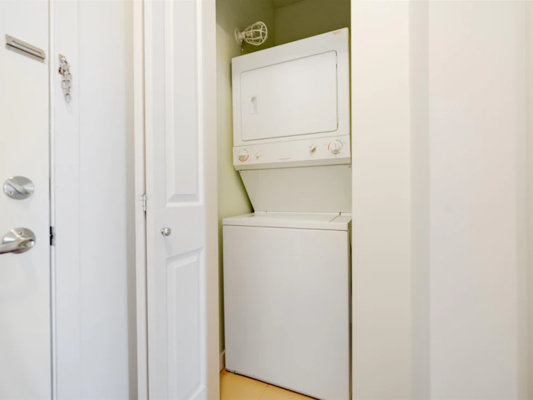 329-2239 Kingsway, Vancouver, BC, V5N 0E5 - 21