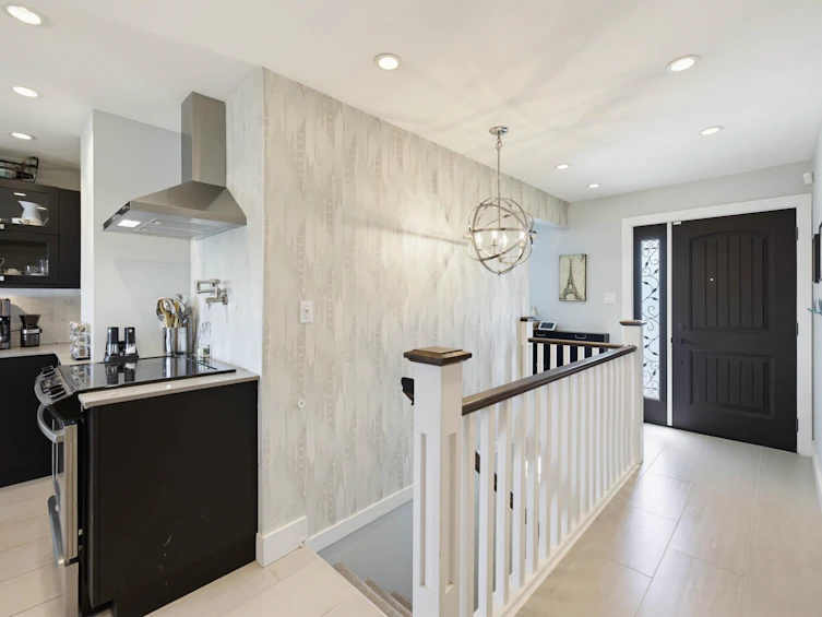 273 Burns Street, Coquitlam, BC, V3K 4E6 - 13