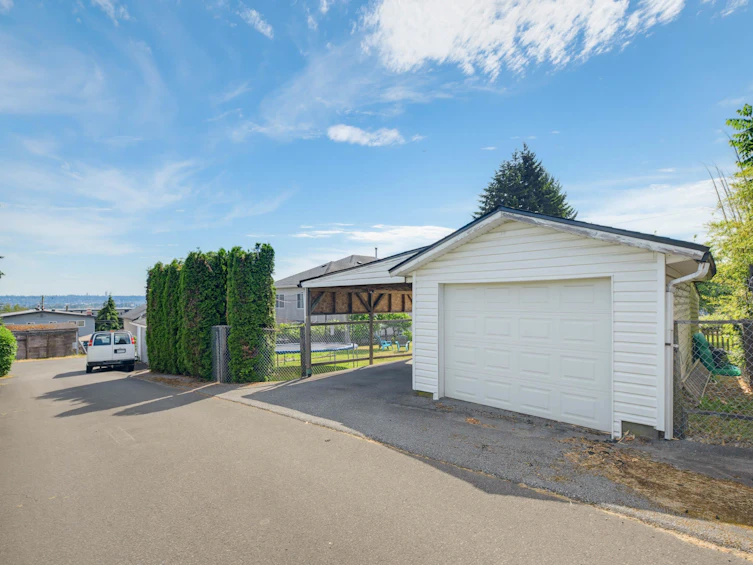 273 Burns Street, Coquitlam, BC, V3K 4E6 - 28