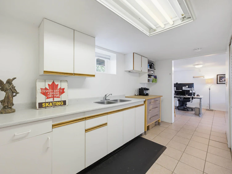 273 Burns Street, Coquitlam, BC, V3K 4E6 - 16