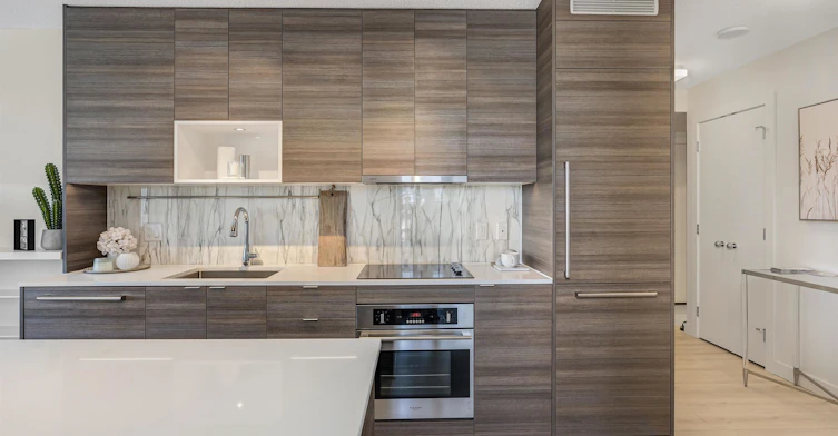 908-13398 104 Avenue, Surrey, BC, V3T 1V6 - 3