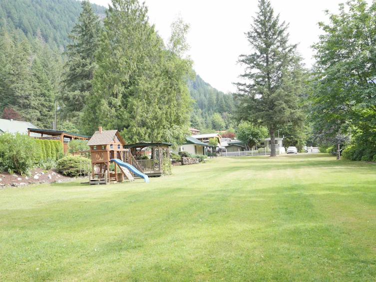 2-30860 Trans Canada Highway, Hope, BC, V0K 2S0 - 17