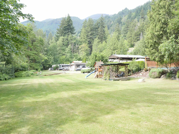 2-30860 Trans Canada Highway, Hope, BC, V0K 2S0 - 14