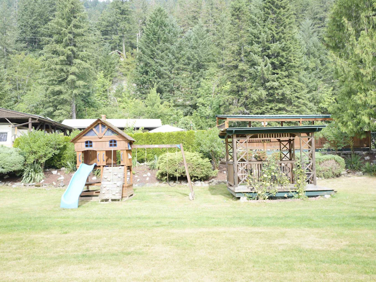 2-30860 Trans Canada Highway, Hope, BC, V0K 2S0 - 15
