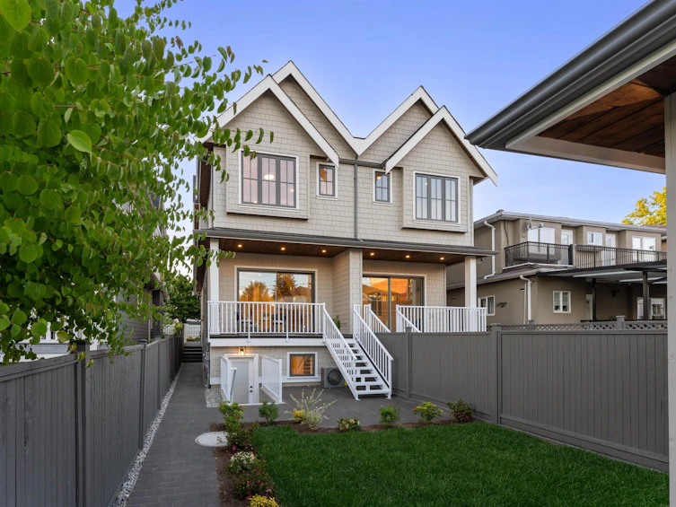 2578 E 4th Avenue, Vancouver, BC, V5M 1K3 - 30