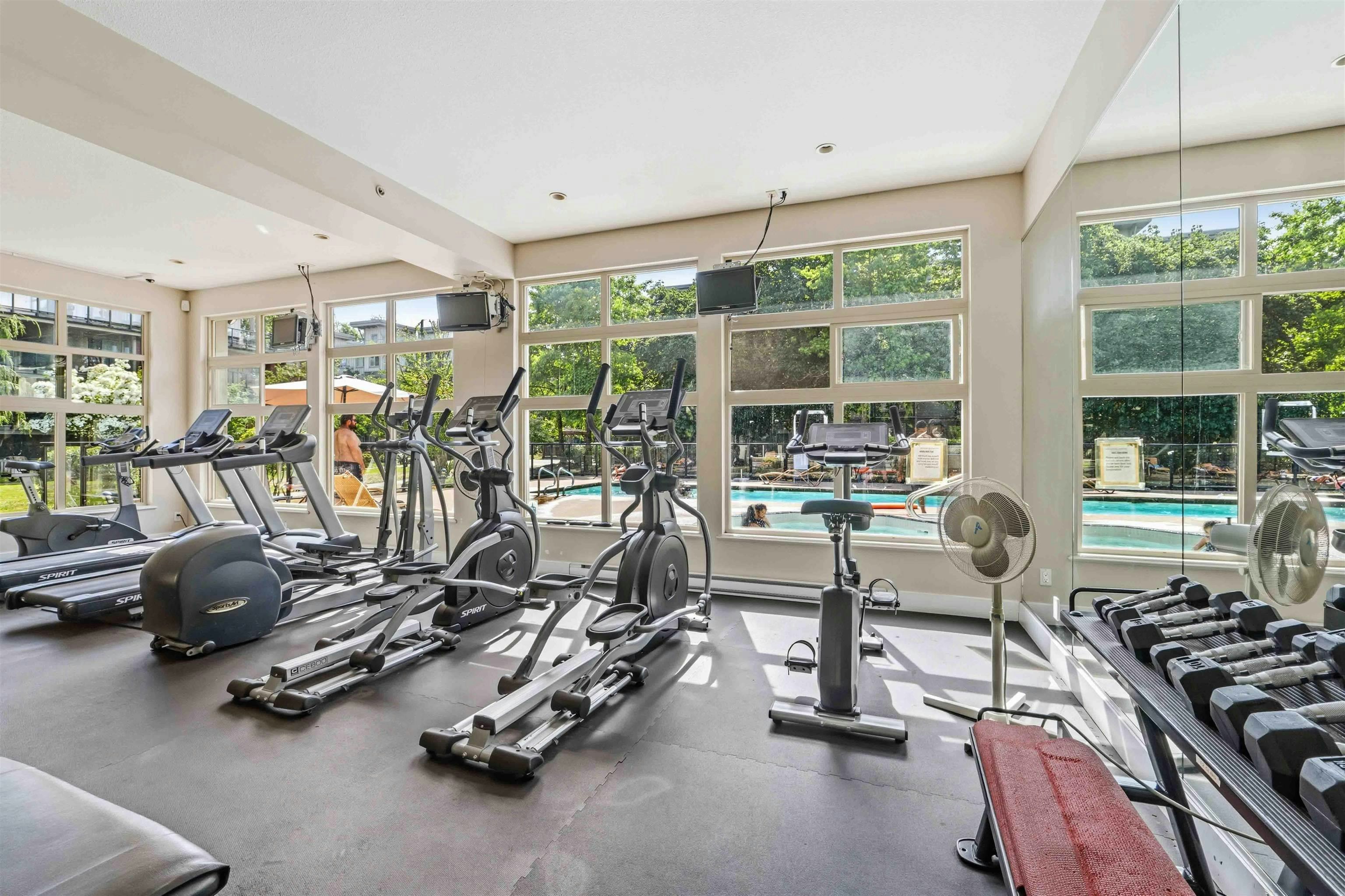 405-15385 101a Avenue, Surrey, BC, V3R 0B4 - 4