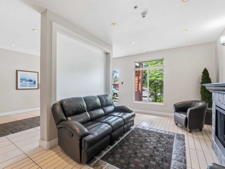 405-15385 101a Avenue, Surrey, BC, V3R 0B4 - 7