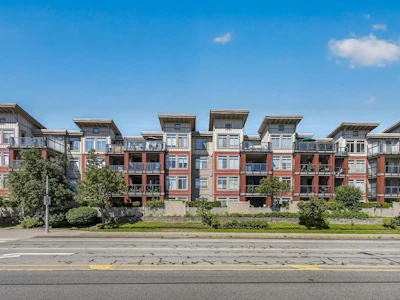 405-15385 101a Avenue - 2