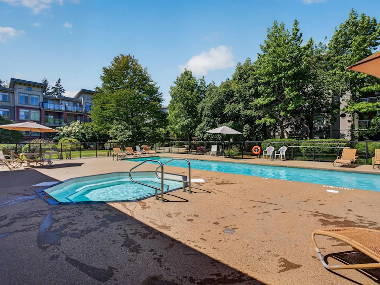 405-15385 101a Avenue, Surrey, BC, V3R 0B4 - 8