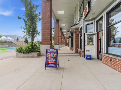3160-2180 Kelly Avenue - 4