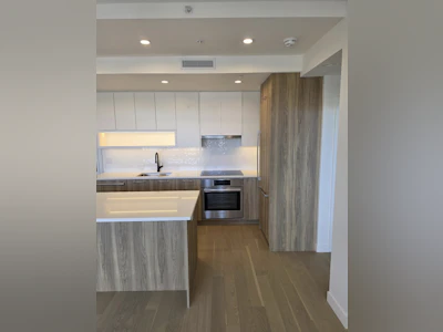 504-8398 Oak Street - 2